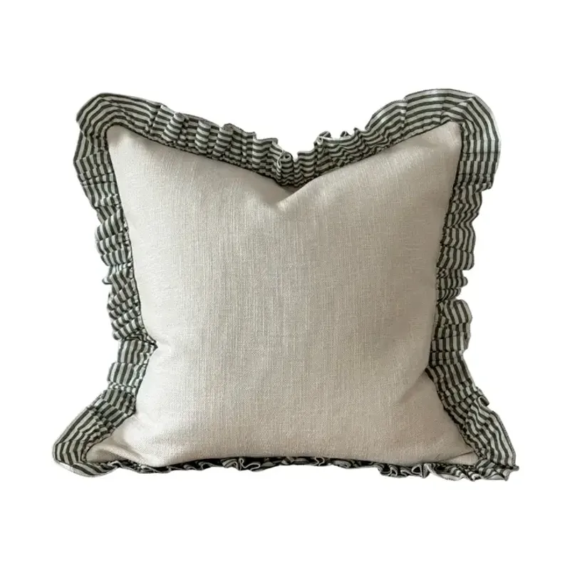 Chloe Hvite med rusjekant i grønt 45*45cm