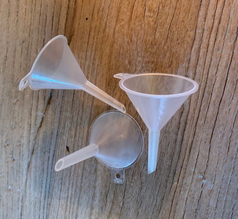 Peri Oljelampe Rund Elegant Small