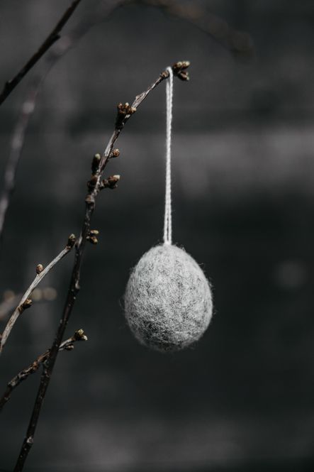 Hovedbilde Ullås hengende egg Lysgrå Stor